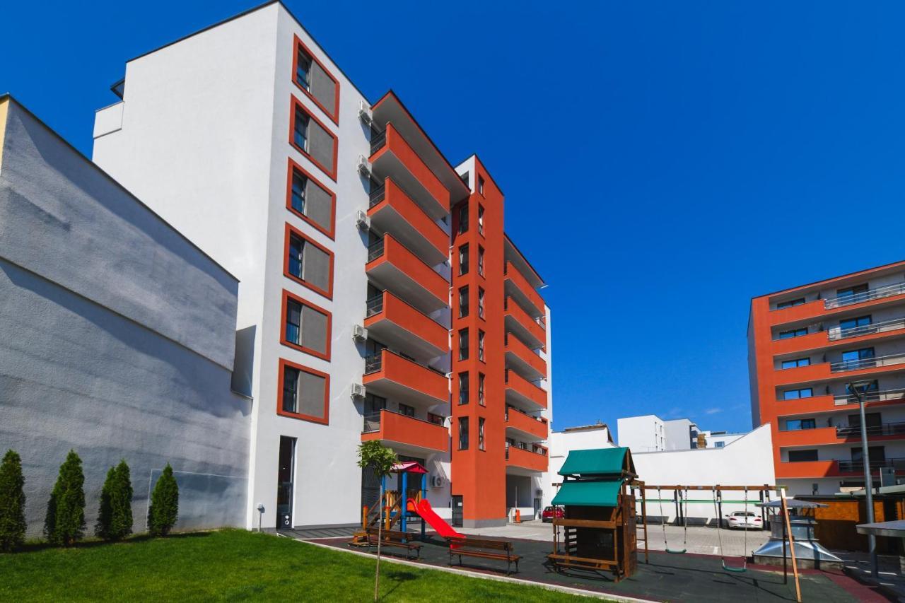 Panoramic Apartment With Terrace Cluj Napoca Bagian luar foto